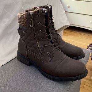 Fall boots